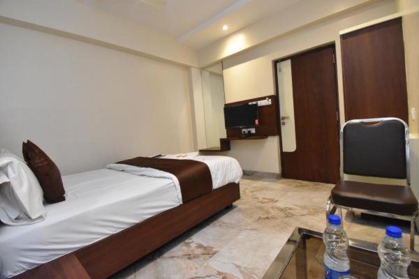 Hotel Swagath Residency Rabale Navi Mumbai Exterior foto